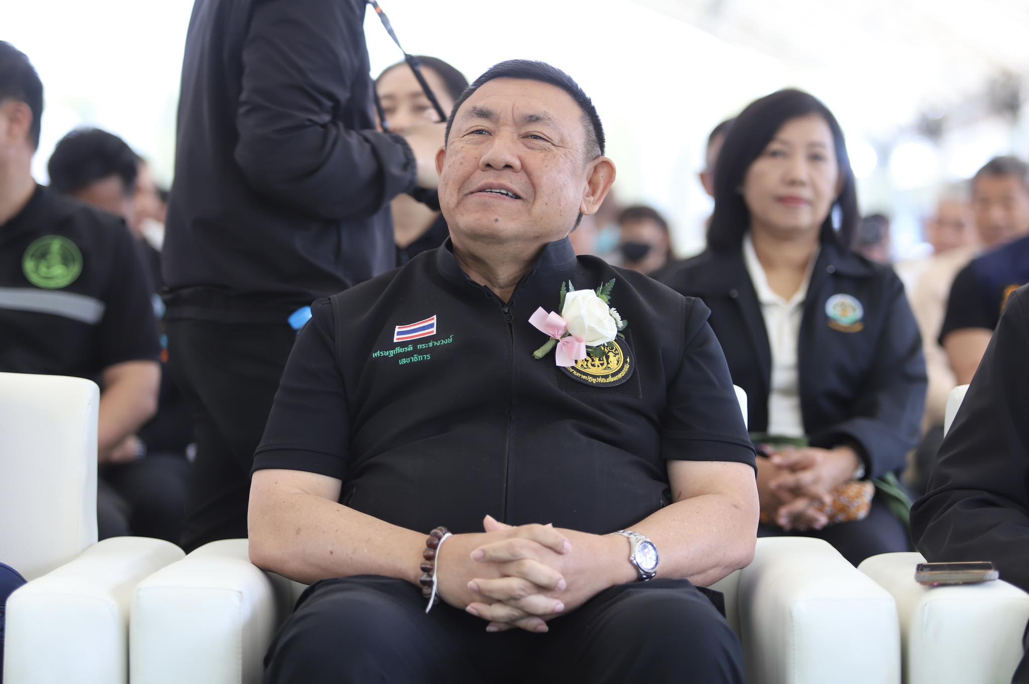 title - เลขาฯ ส.ป.ก. ร่วมงาน “ไถกลบ ตอซัง สร้างดินยั่งยืน ฟื้นสิ่งแวดล้อม”